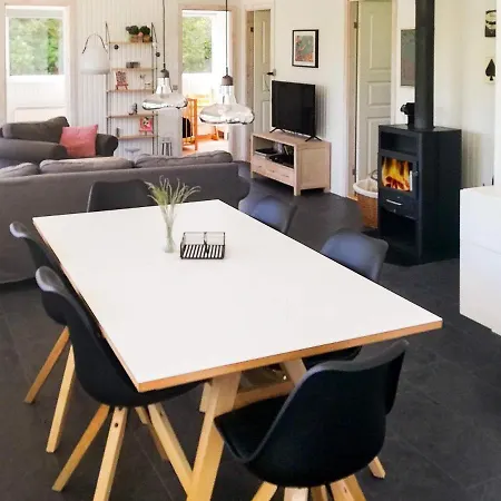 8 Person Holiday In