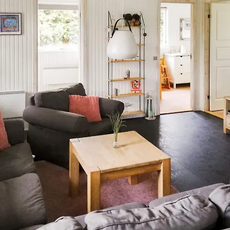 8 Person Holiday In בית נופש